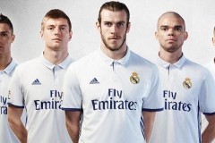 皇马10打11险胜！赫伊森红牌下姆巴佩独揽四球，皇马防守巩固领先